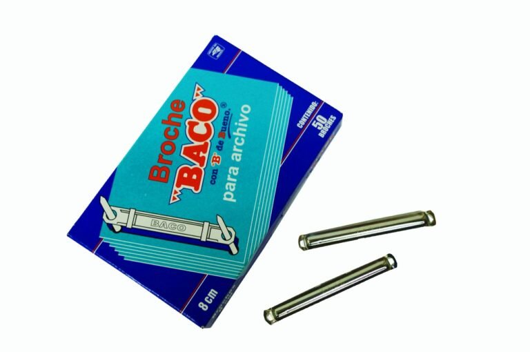 Dónde comprar broches de metal para hojas para organizar documentos