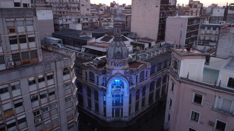 fachada tienda oficial rosario central exterior