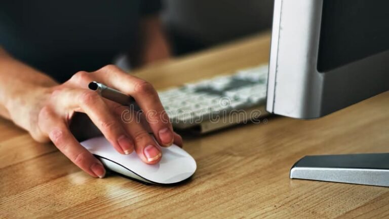 Cómo puedo dar vuelta la pantalla de la PC fácilmente 26 mano girando monitor de computadora moderno