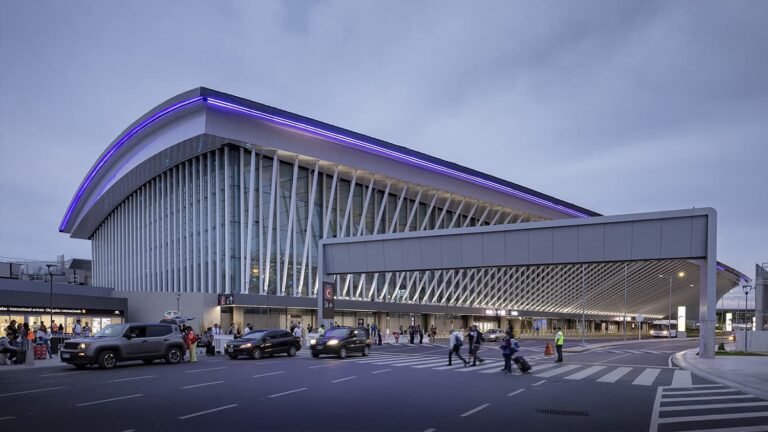 Cuáles son los servicios y cómo llegar al aeropuerto Ezeiza Buenos Aires 2 mapa del aeropuerto ezeiza buenos aires exterior