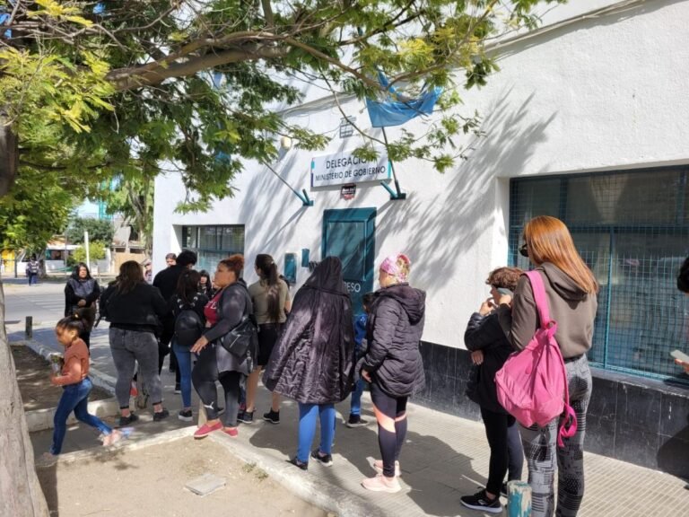 oficina de dni con fila rapida