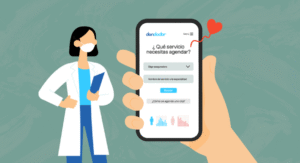 persona usando smartphone para agendar cita