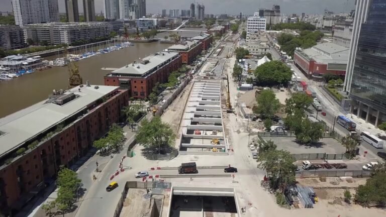 Qué es el Paseo del Bajo en Buenos Aires y cómo visitarlo 29 vista aerea del paseo del bajo buenos aires