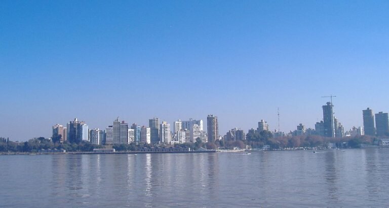 Por qué nadie dice nada sobre lo que pasa en Rosario 5 Por qué nadie dice nada sobre lo que pasa en Rosario